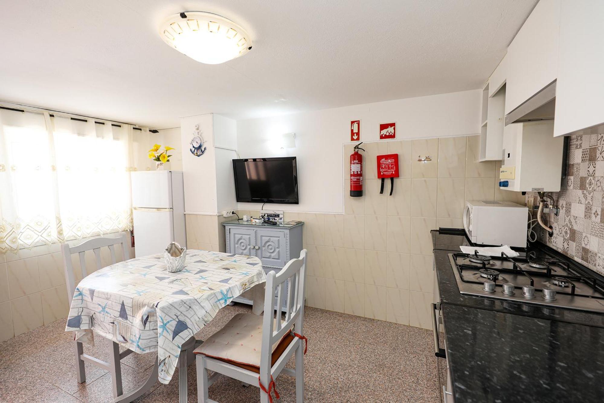 Akisol Apartments In Burgau Budens Phòng bức ảnh
