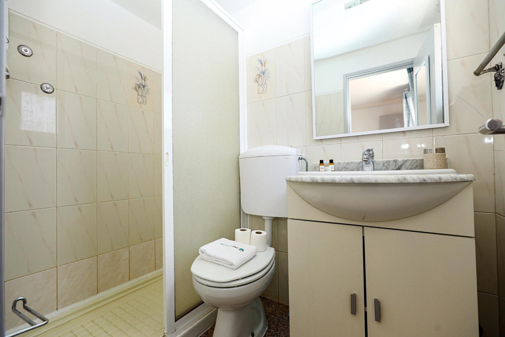 Akisol Apartments In Burgau Budens Phòng bức ảnh